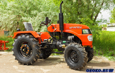 Для работ на земельных участках, для уборки снега и транспортировки грузов лучшим решением станет покупка мини-трактора Уралец 220