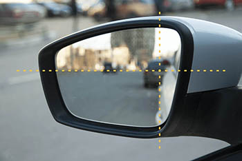 Как определить правильное положение автомобильных зеркал?