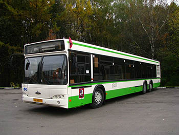 МАЗ-107 – инновационный трехосный автобус