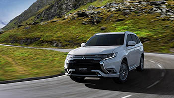 В России стартуют продажи Mitsubishi Outlander с 3-литровым двигателем