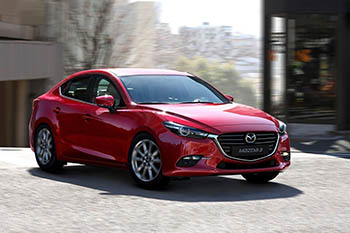 По каким параметрам покупать Mazda 3