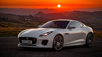Самой красивой машиной года признан Jaguar F-Type