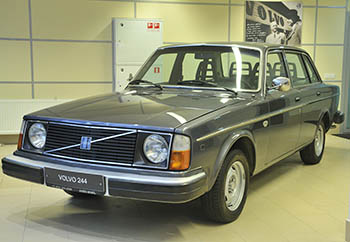 Volvo (Вольво) 244