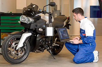 Мастер по ремонту мотоциклов