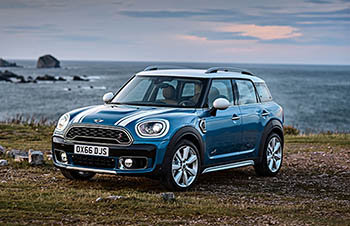 MINI Countryman официально сменил поколение