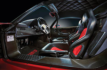 Обзор автомобиля Ferrari F50