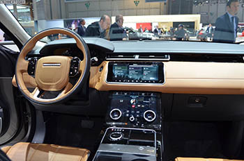 Российские кроссоверы Range Rover Velar получат новый мотор