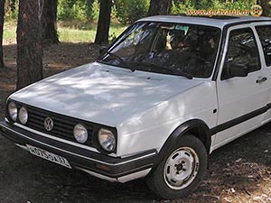 Volkswagen Golf 1.8 75 л.с. 5мкпп