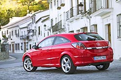 Прочитать статью Opel Astra GTC 2.0 T
