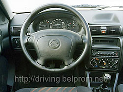 Opel Astra 1.6i-16V